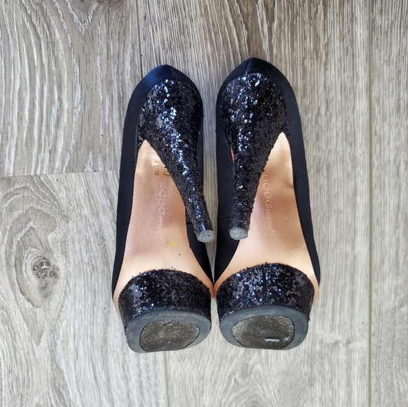 BCBG generation black satin capone pump heel - Picture 5 of 5